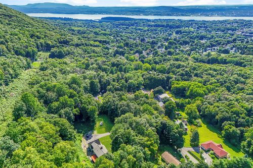 75 Mountain Ln, Beacon, NY, 12508-3557 | Card Image