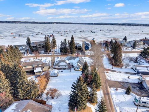 2 Grand Ave, Norglenwold, AB, T4S1S5 | Card Image