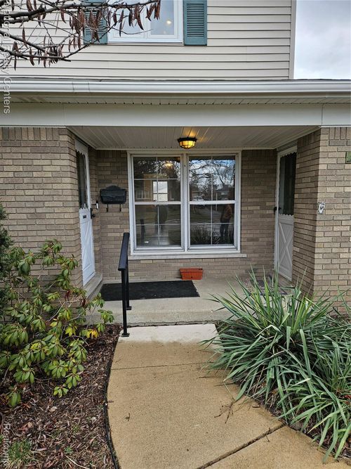 9247 William Street, Taylor, MI, 48180 | Card Image