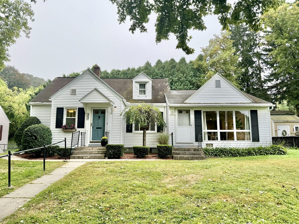 Queen Cir, South Hadley, MA 01075