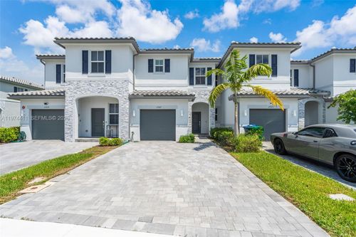 11927-11927 Nw 46th St, Coral Springs, FL, 33076-2218 | Card Image