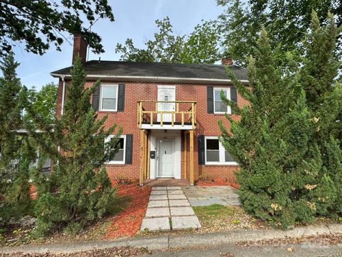 207 Ridge St Nw, Lenoir, NC, 28645-5226 | Card Image