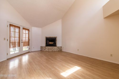 e59-1200 E River Rd, Tucson, AZ, 85718-5729 | Card Image