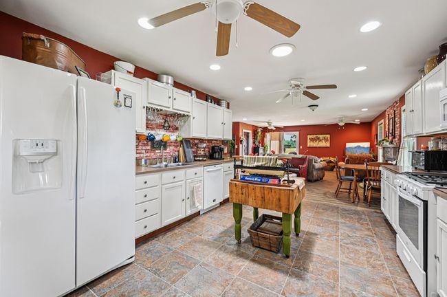 4711 N Elm Tree Rd, House other with 4 bedrooms, 2 bathrooms and null parking in Conover OH | Image 16