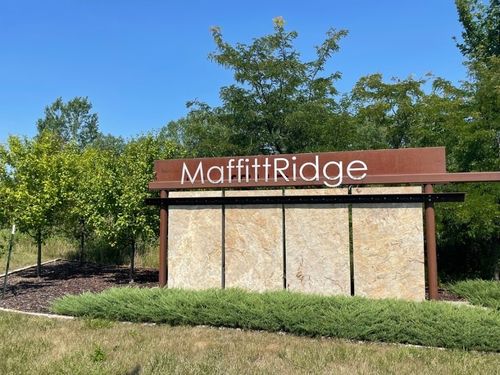 5686 Sw Landview Dr, West Des Moines, IA, 50265-8575 | Card Image