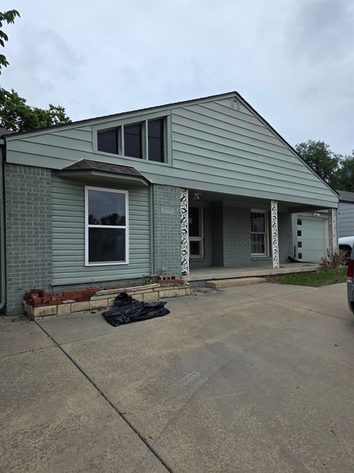 3712 E 13th St N, Wichita, KS, 67208-2013 | Card Image