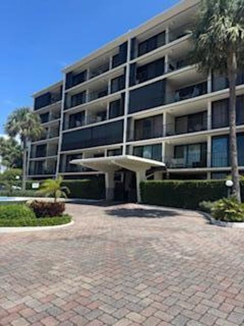 apt-205-225 Beach Rd, Tequesta, FL, 33469-2837 | Card Image