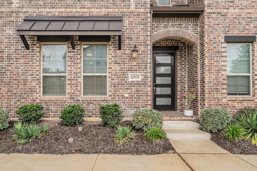 12933 Couture Dr, Farmers Branch, TX, 75234-4897 | Card Image
