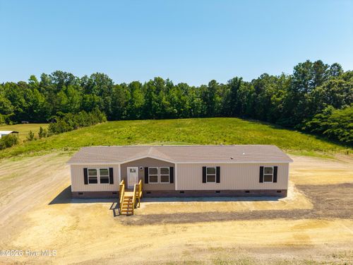 688 Deep Creek Rd, Hertford, NC, 27944-8203 | Card Image