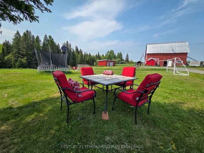 386181 Boundry Rd, House other with 3 bedrooms, 1 bathrooms and 10 parking in Englehart ON | Image 7