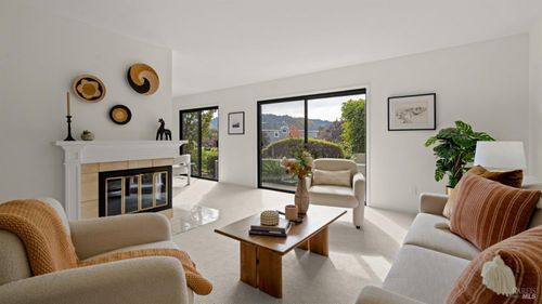 12 Drakes View Cir, Greenbrae, CA, 94904-2437 | Card Image