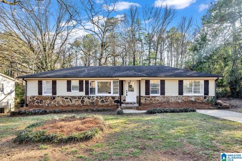 421 19th Ter Ne, CENTER POINT, AL, 35215-5011 | Card Image
