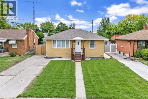 1202 Harrison Ave, Windsor, ON, N9C3J5 | Card Image