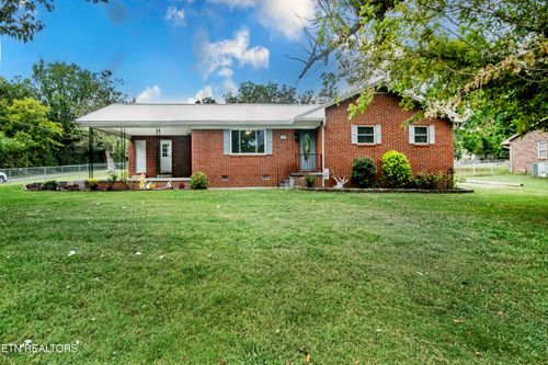 225 Fairview School Cir, Maryville, TN, 37803-8869 | Card Image