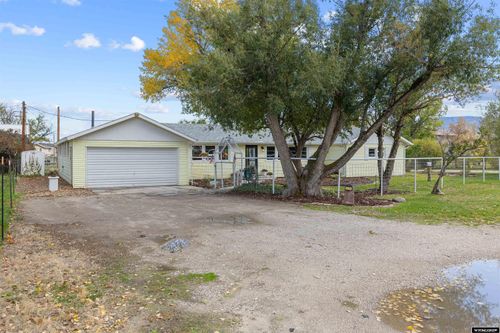 1461 Chamberlain Rd, Mills, WY, 82604-2741 | Card Image