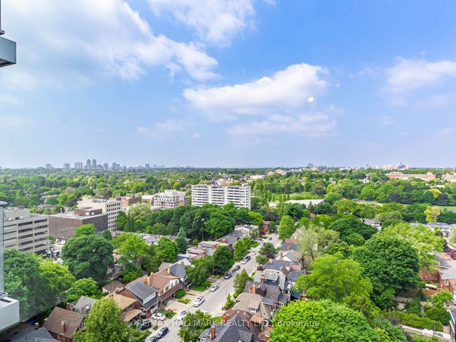 1702 - 58 Orchard View Blvd, Condo with 2 bedrooms, 1 bathrooms and null parking in Toronto ON | Image 24