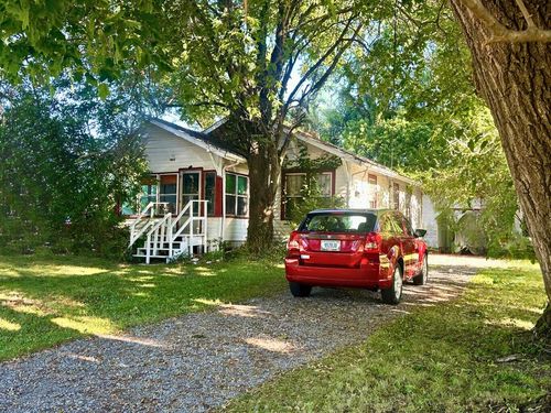 205 Nickle Plate Ave, Valparaiso, IN, 46383-6437 | Card Image