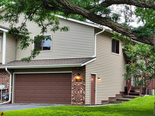7085 Unity Ave N, Brooklyn Center, MN, 55429-1264 | Card Image