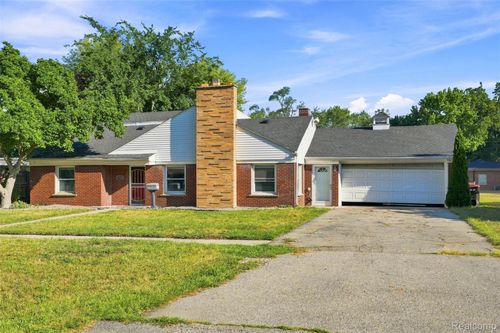 17620 Cornell Rd, Southfield, MI, 48075-4279 | Card Image