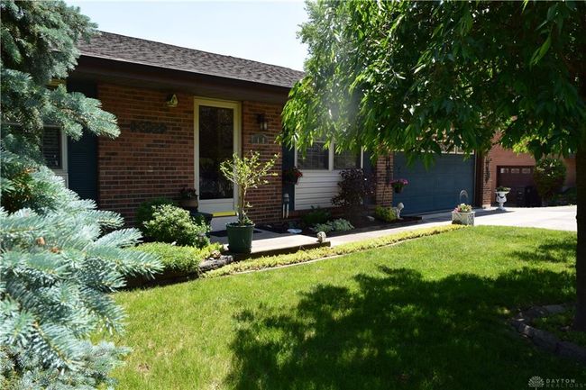 438 Crusader Dr, House other with 4 bedrooms, 3 bathrooms and null parking in Dayton OH | Image 6
