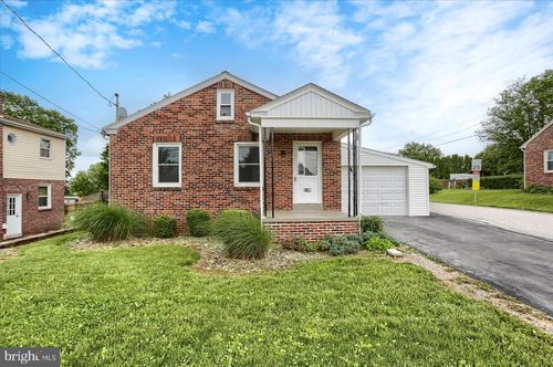 2158 Windsor Rd, WINDSOR, PA, 17366-8506 | Card Image