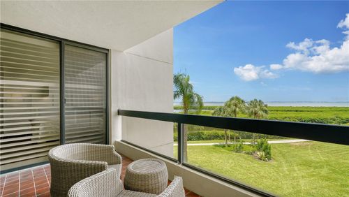 122-1930 Harbourside Drive, Longboat Key, FL, 34228 | Card Image