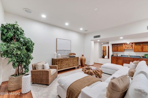 5721 N Paseo Niquel, Tucson, AZ, 85718 | Card Image