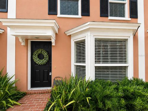 c-301 S Bungalow Park Ave, Tampa, FL, 33609-3156 | Card Image