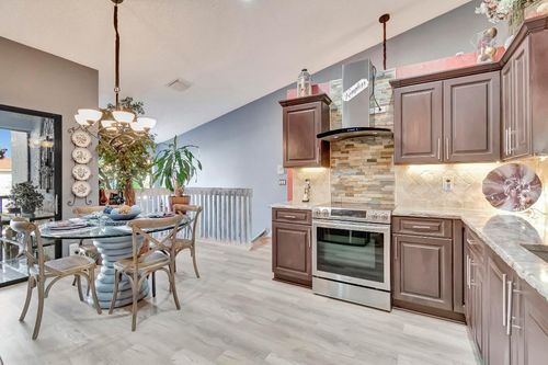 204-9705 Sills Dr E, Boynton Beach, FL, 33437-5302 | Card Image