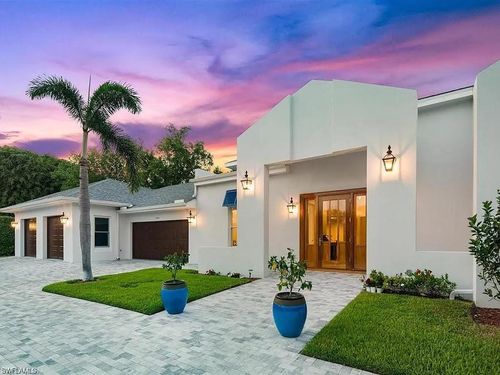 605 5th Ave, NAPLES, FL, 34102-5501 | Card Image