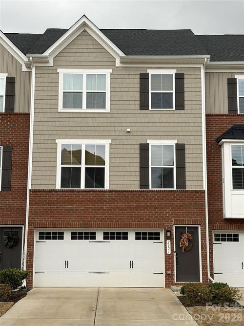 2621 Grantham Place Dr, Fort Mill, SC, 29715-6959 | Card Image