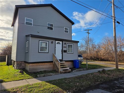 839 Ann St, Watertown, NY, 13601-1246 | Card Image