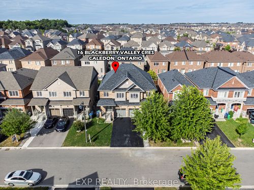 16 Blackberry Valley Cres, Caledon, ON, L7C3Z8 | Card Image