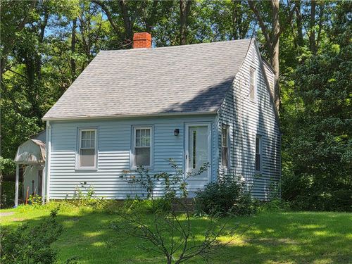 384 Devils Foot Rd, North Kingstown, RI, 02852-2014 | Card Image