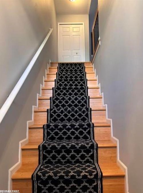 56587 Scotland Blvd, Shelby Township, MI, 48316-5044 | Card Image