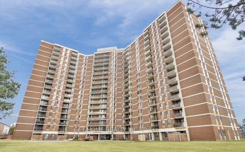 903-121 Trudelle St, Scarborough, ON, M1J3K4 | Card Image