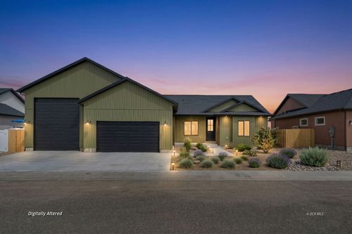 3-5285 Marla Dr, Winnemucca, NV, 89445-4251 | Card Image