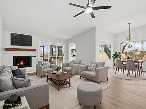 1826 Kingsbridge Dr, Garland, TX, 75044-7662 | Card Image