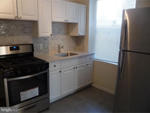 619 Mercy St, PHILADELPHIA, PA, 19148-2416 | Card Image