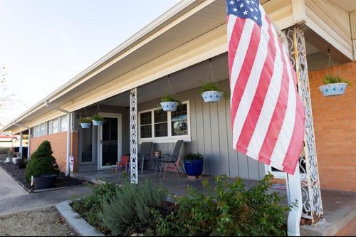 721 E 4th St, Chandler, OK, 74834-2411 | Card Image