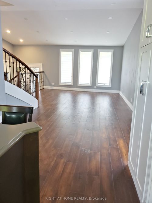 6015 Church'S Lane, Niagara Falls, ON, L2J1Y9 | Card Image