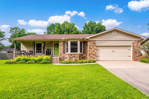 116 Arapaho Pl, Jacksonville, AR, 72076-1902 | Card Image