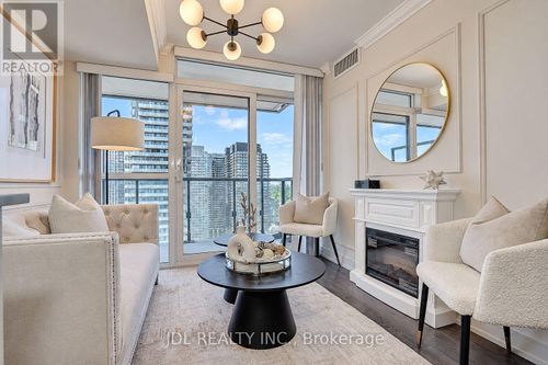 2801-125 Redpath Ave, Toronto, ON, M4S0B5 | Card Image