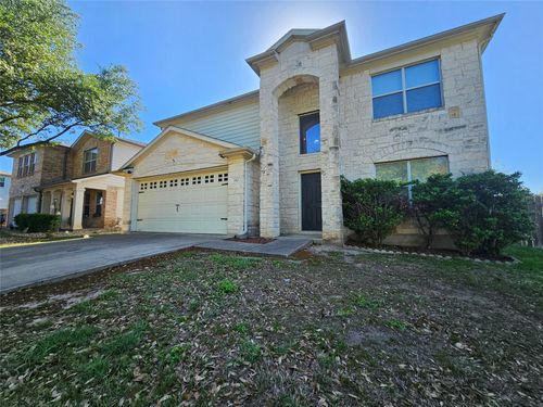 580 Hometown Pkwy, Kyle, TX, 78640-5714 | Card Image