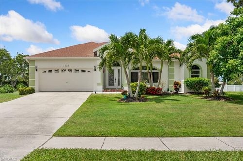 1525 San Marco Rd, MARCO ISLAND, FL, 34145-5111 | Card Image