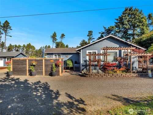 1121 228th Ln, Ocean Park, WA, 98640-3471 | Card Image