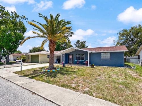 7200 Sandalwood Dr, PORT RICHEY, FL, 34668-5746 | Card Image