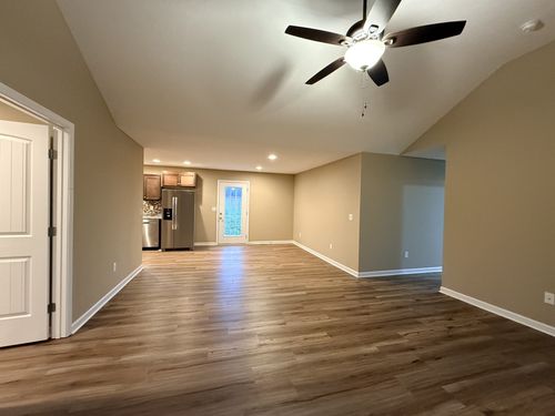 1151 Hurricane Rd, Tullahoma, TN, 37388-6413 | Card Image