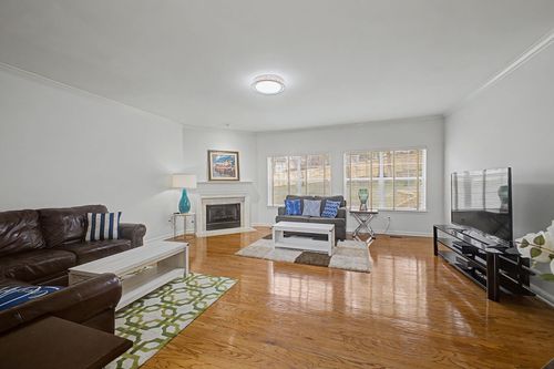 2221 Maple Grove Ln, Nashville, TN, 37211-7022 | Card Image