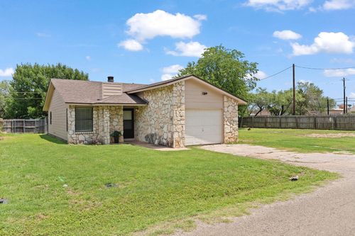 609 Aspen Ln, Cottonwood Shores, TX, 78657-9489 | Card Image